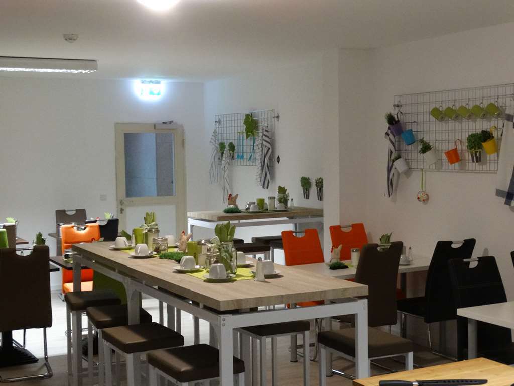 Hotel Stay Essen Restaurante foto